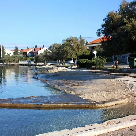 - Diklo 5794a Διαμέρισμα Ζαντάρ